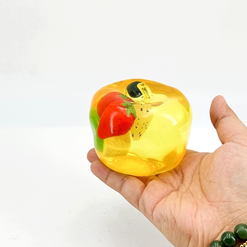 Gniotek Wazelinowy Jabłko z Owocami Squishy Antystresowy Sensoryczny 8cm