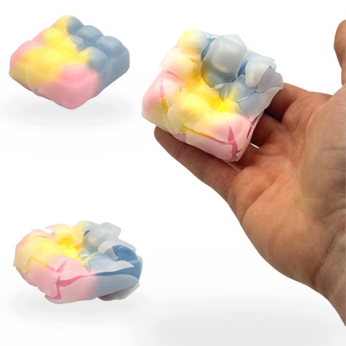 Gniotek Kolorowy Woskowy Crunchy Squishy Zabawka Antystresowa 8cm