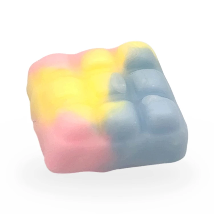 Gniotek Kolorowy Woskowy Crunchy Squishy Zabawka Antystresowa 8cm
